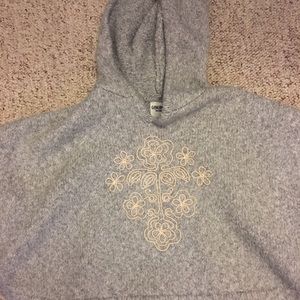 2T hooded poncho cape